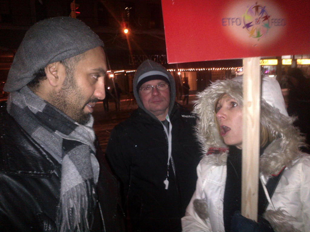 Omar Ha-Redeye speaking to protester1